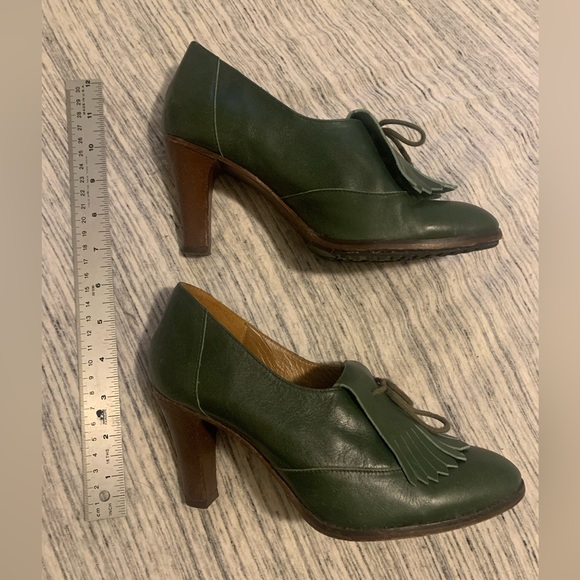 Paregabia Green Leather Heels with Fringe and Laces - Picture 1 of 11